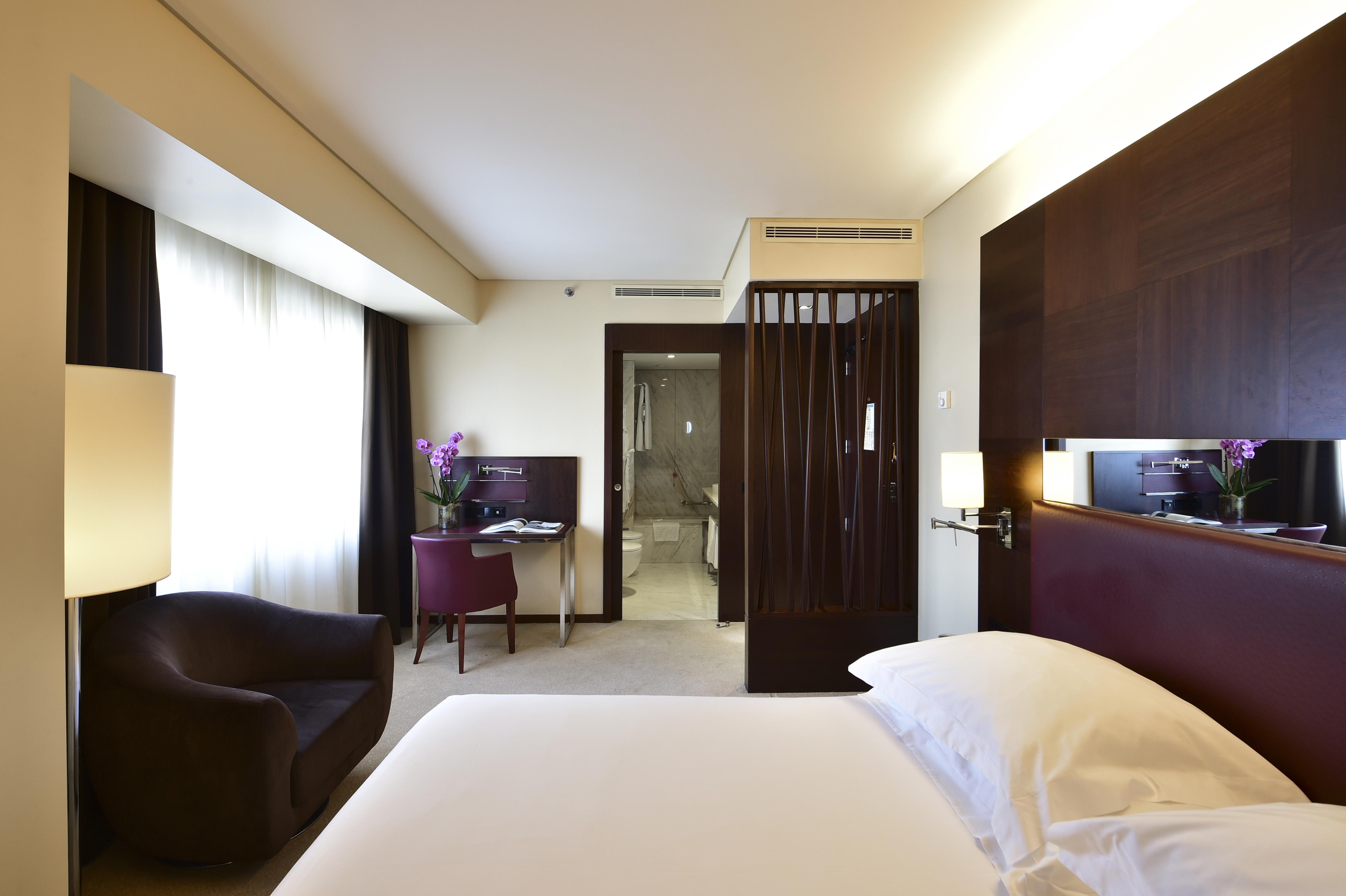Porto Palacio Hotel By The Editory Екстериор снимка A room at the hotel