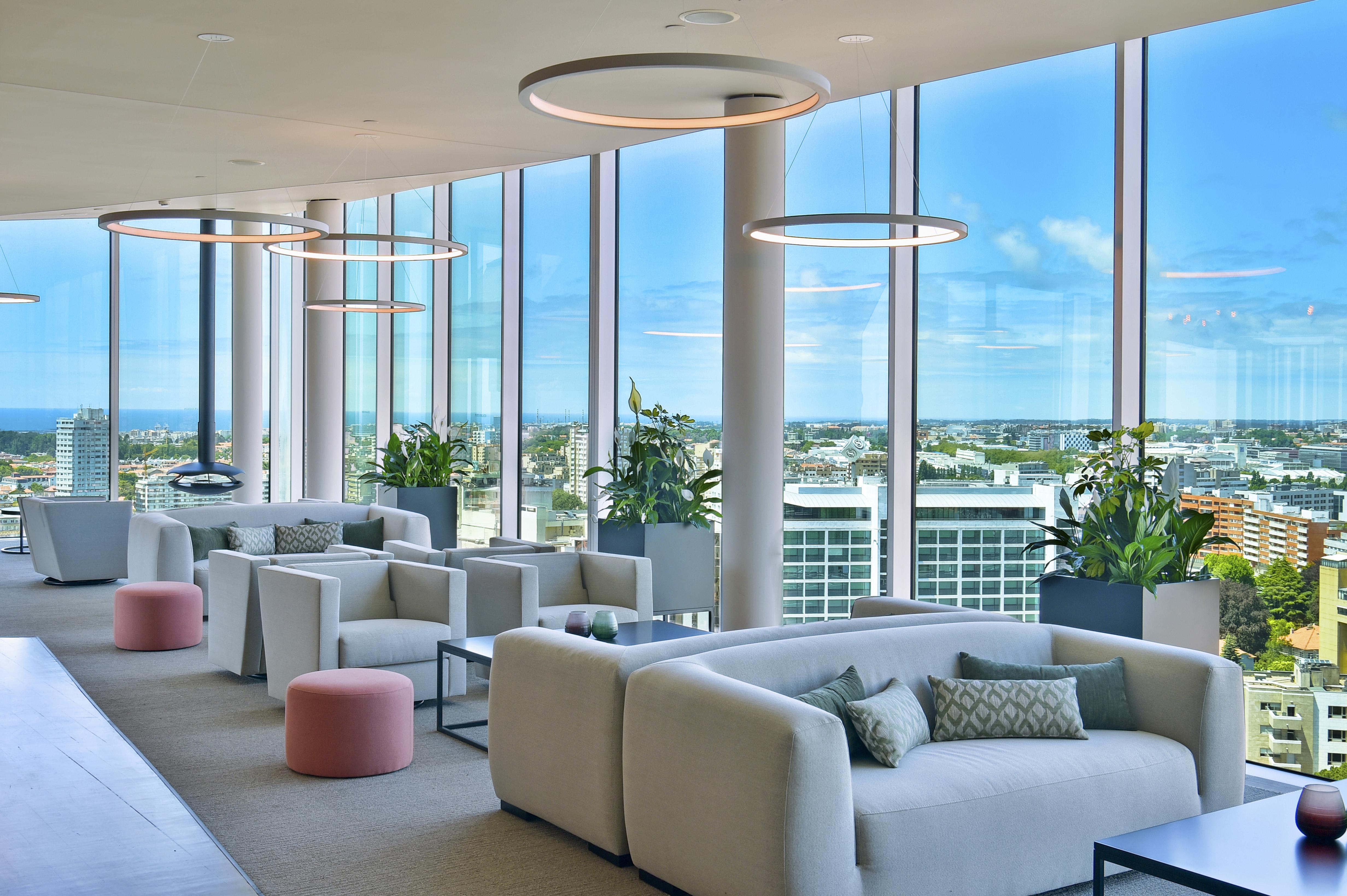 Porto Palacio Hotel By The Editory Екстериор снимка Club Lounge at Gold Coast Airport