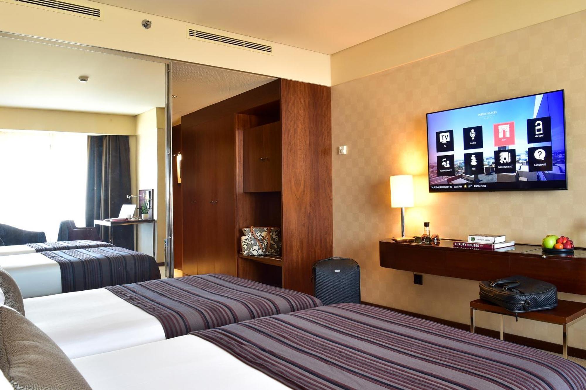 Porto Palacio Hotel By The Editory Стая снимка A room at the hotel