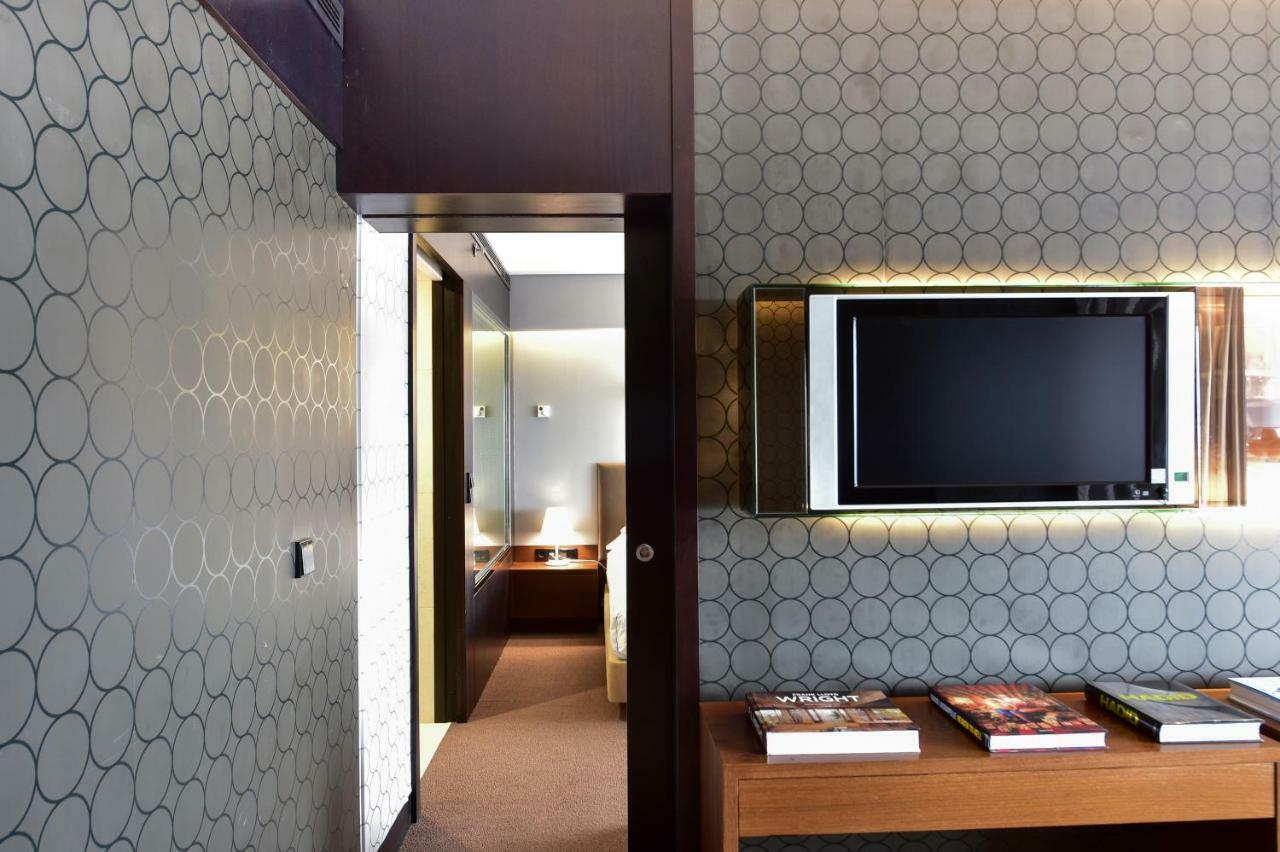 Porto Palacio Hotel By The Editory Екстериор снимка A room at the hotel